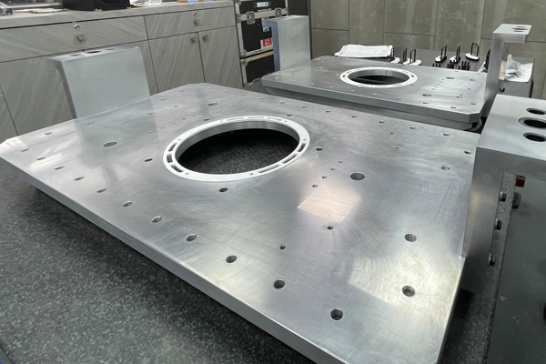 Top Mounting Assembly